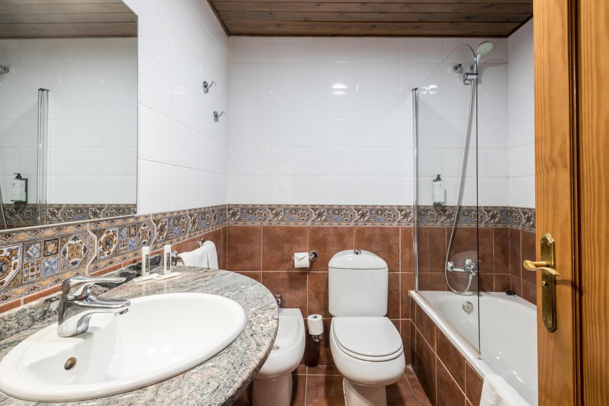 Hotel Snoe Beret Vielha Dış mekan fotoğraf